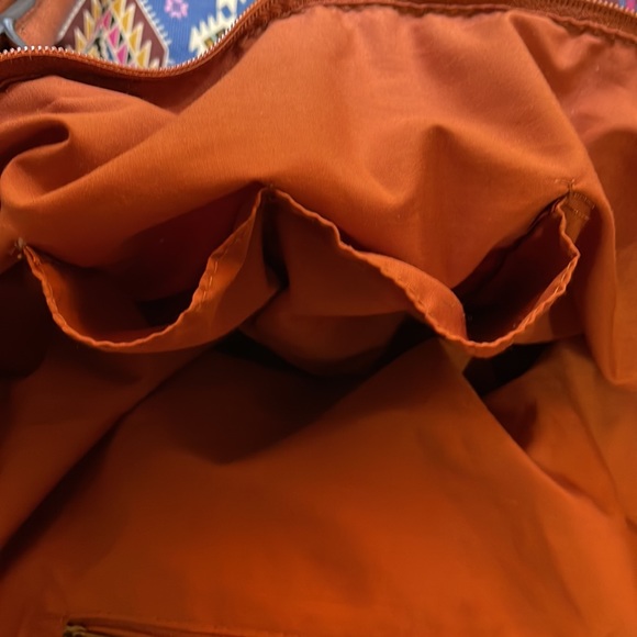 Women’s Overnight Bag - Picture 7 of 8